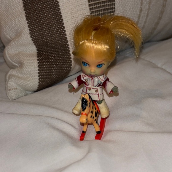 Liddle Kiddles Calamity Jiddle & Red Rocking Horse 1960’s Vintage - Picture 2 of 5